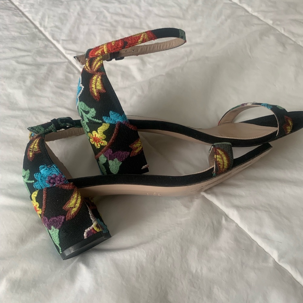 Stuart Weitzman - Floral Sandals